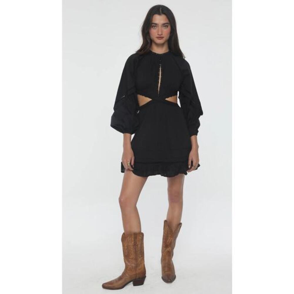 Jens‎ Pirate booty Hearth Black cutout long sleeve mini dress